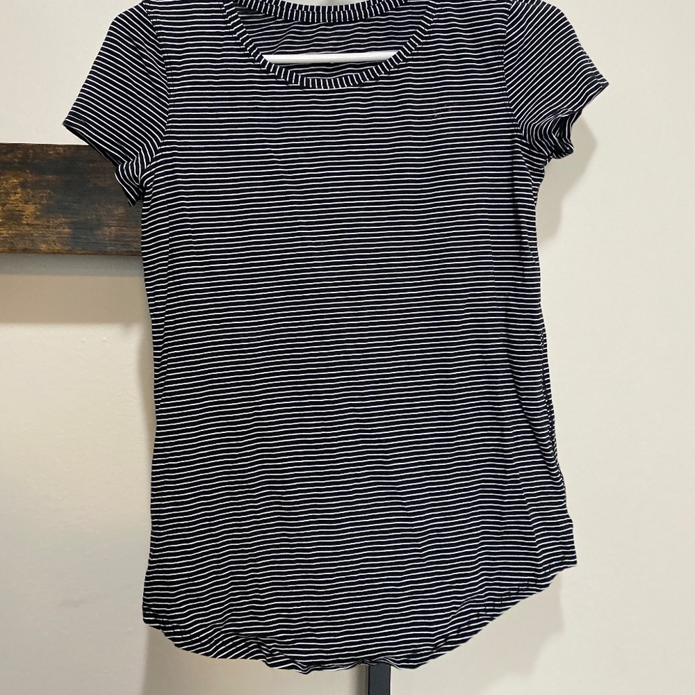 Lululemon Tee Shirt